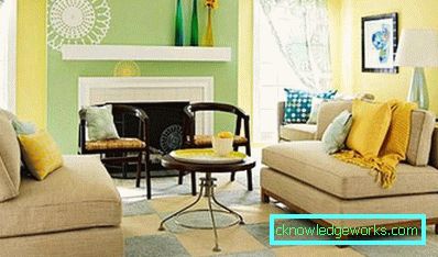 Foto: una combinación de amarillo y verde durante todo el año mantendrá la atmósfera de verano en su sala de estar.