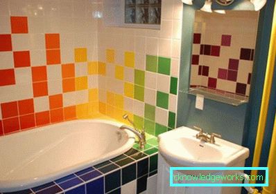 Baño pequeño de 2 metros cuadrados.