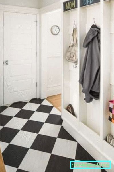 Muebles en un pasillo largo y estrecho - foto del pasillo y características interiores