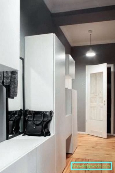 Muebles en un pasillo largo y estrecho - foto del pasillo y características interiores