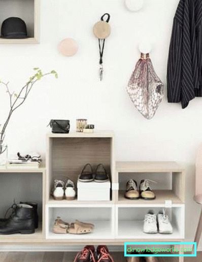 Muebles en un pasillo largo y estrecho - foto del pasillo y características interiores