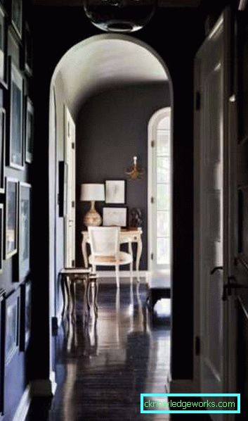 Muebles en un pasillo largo y estrecho - foto del pasillo y características interiores