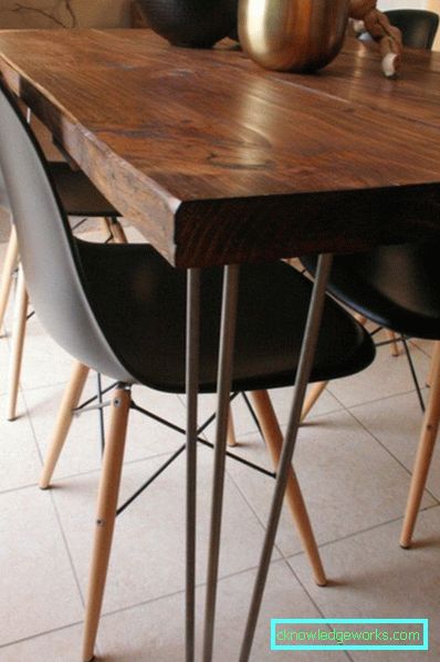 Sillas plásticas para la cocina. Sillas plásticas para la cocina.